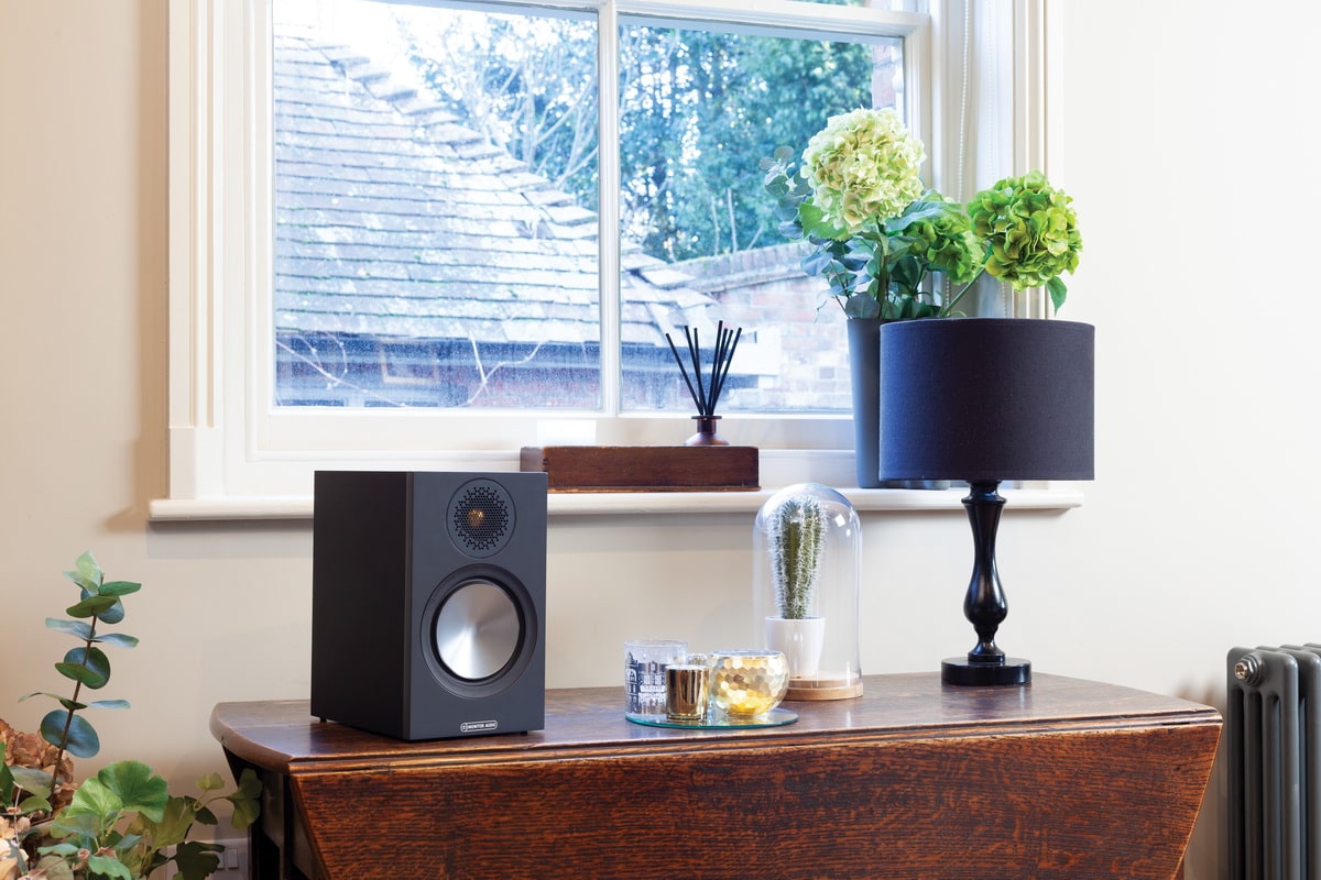 Полочная акустика Monitor Audio Bronze 50 (6G) Black