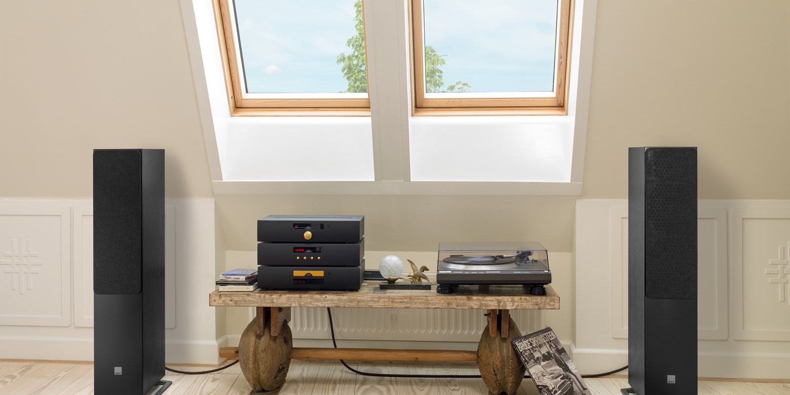 Напольная акустика Dali Oberon 7 light oak