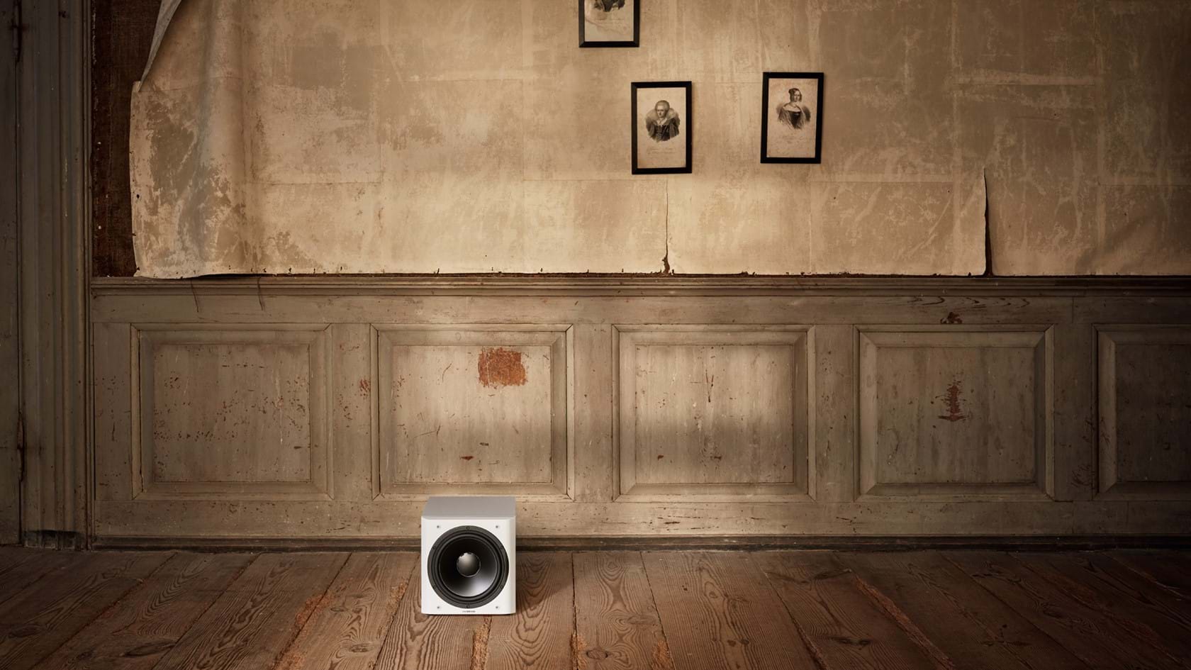 Сабвуфер Dynaudio Sub 3 Satin Black