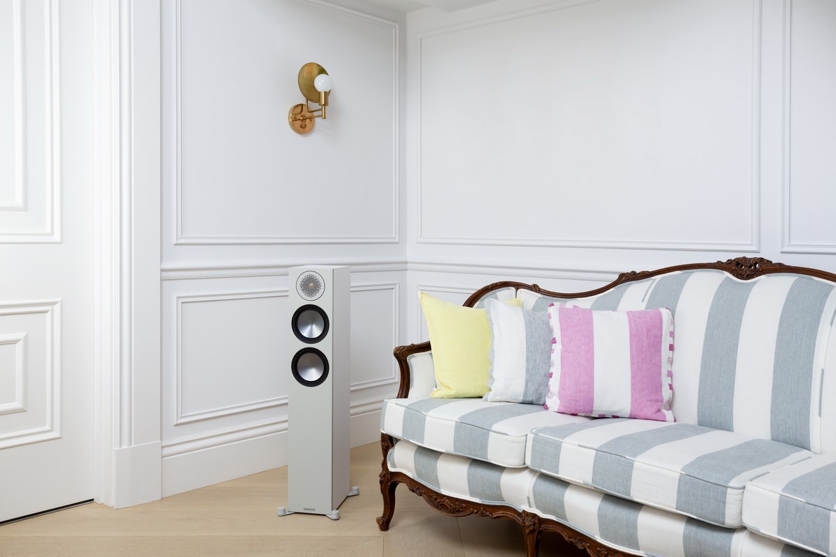 Напольная акустика Monitor Audio Bronze 200 (6G) White