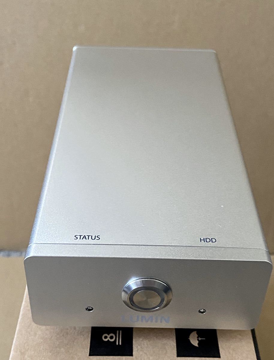 Музыкальный сетевой сервер Lumin L1 2TB silver