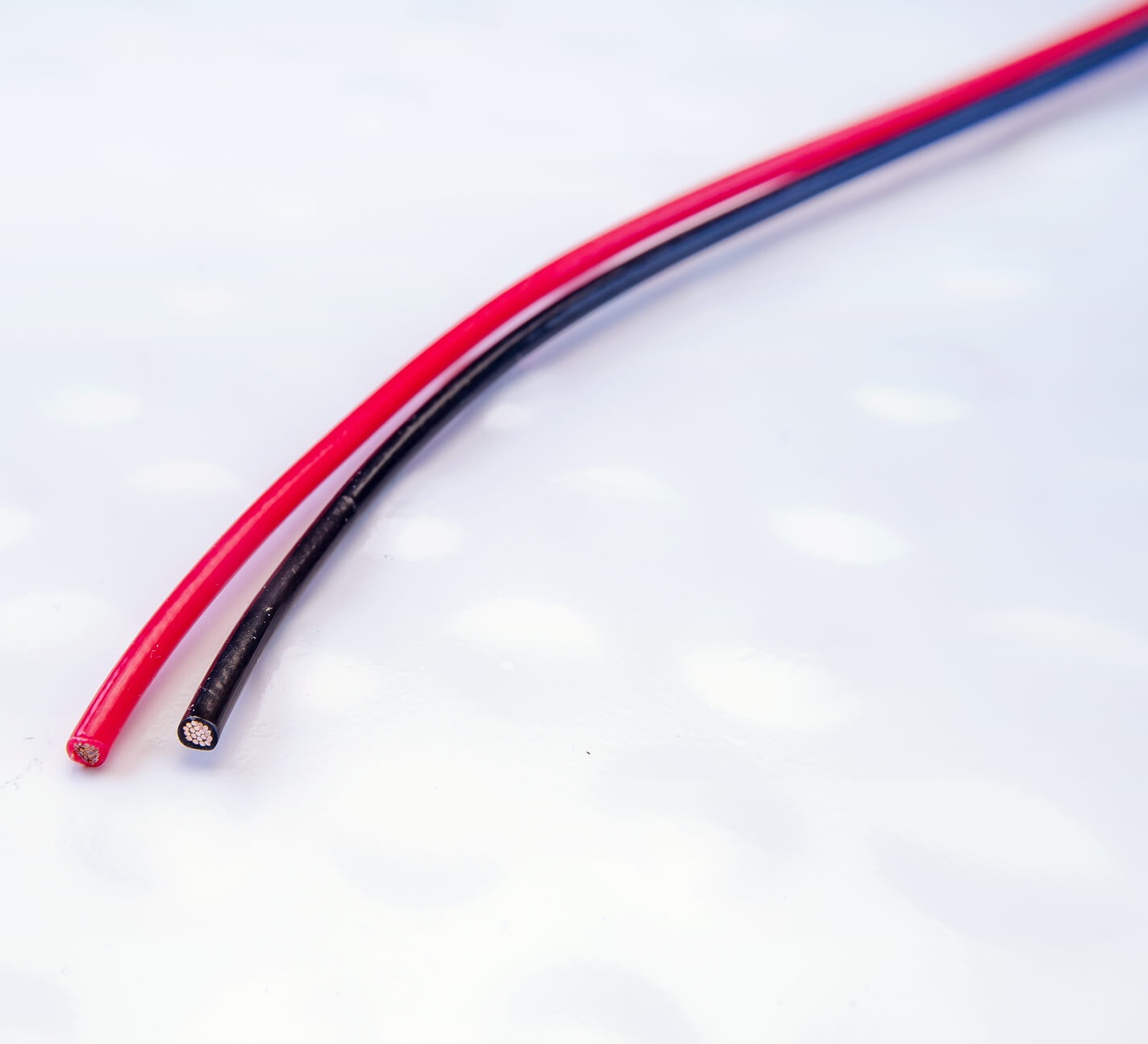 Монтажный кабель DH Labs OFH-14/red м/кат