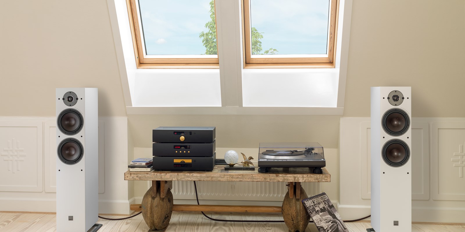 Напольная акустика Dali Oberon 7 light oak